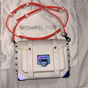 Michael Kors Manhattan Messenger Bag